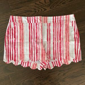 NWOT Crown & Ivy Scalloped Shorts